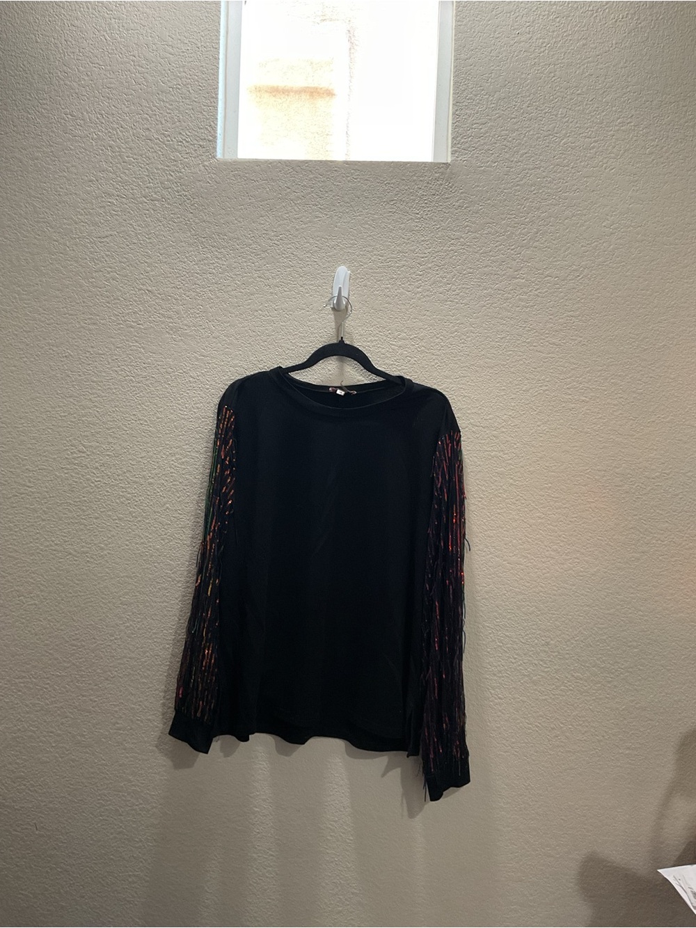 ANDREE BY UNIT Black Long Sleeve Top with Multicolor Fringe Sleeves